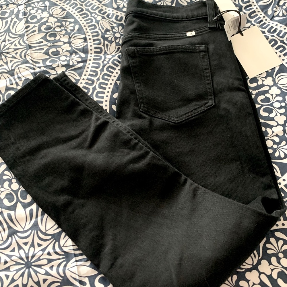 Aritzia Sunday Best Skinny ankle jeans. Size 27.
